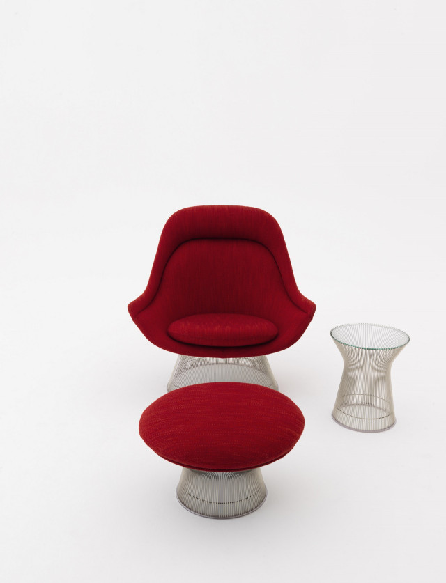 Kultowy ażurowy fotel z podnóżkiem