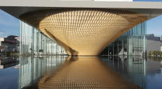 Shigeru Ban buduje z papierowych tub. Centre Pompidou-Metz poświęci mu dużą wystawę