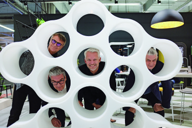 Podróż śladem designu - wywiad z Giulio Cappellinim