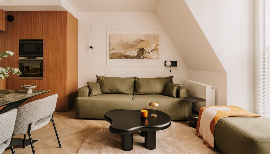 Dyskretny urok. Mieszkanie w stylu mid-century modern