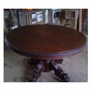 Stół z drewna dębowego