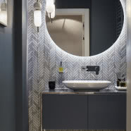 Nowoczesny dom ze szklaną werandą