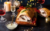 Indyk à la Wellington z sosem grzybowym