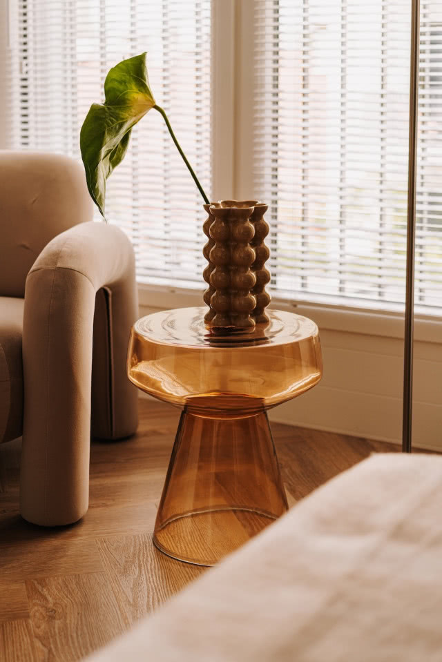 Dyskretny urok. Mieszkanie w stylu mid-century modern