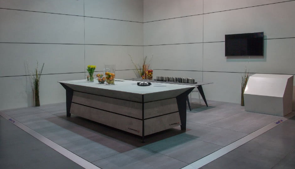 Mobilna wyspa kuchenna ze spieków LAMINAM