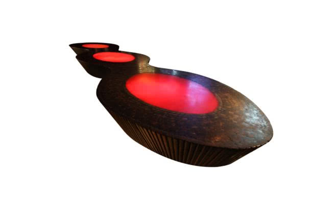 Projekt łączący w sobie drewno z żywicą...