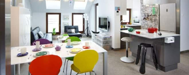 Żywica epoksydowa i beton, czyli loft na mansardzie