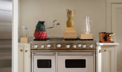 Wazony z chleba, drewna, aluminium i gliny - trzy z nich stworzyli polscy artyści