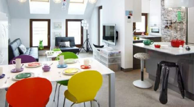 Żywica epoksydowa i beton, czyli loft na mansardzie