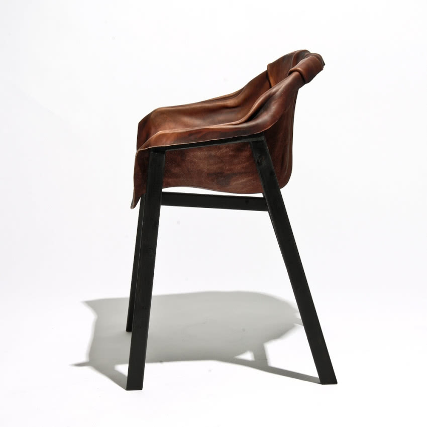 Fotel Hardened Leather Chair zrobiony ze skóry,...