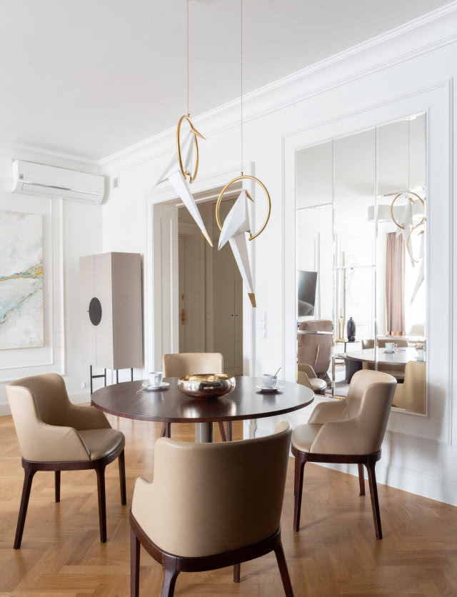 Okrągły stół jadalniany