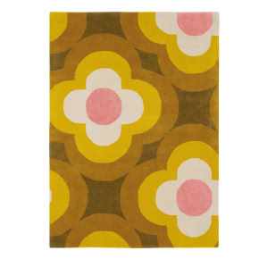 Modny print - kwiatowe wzory w stylu lat 70.