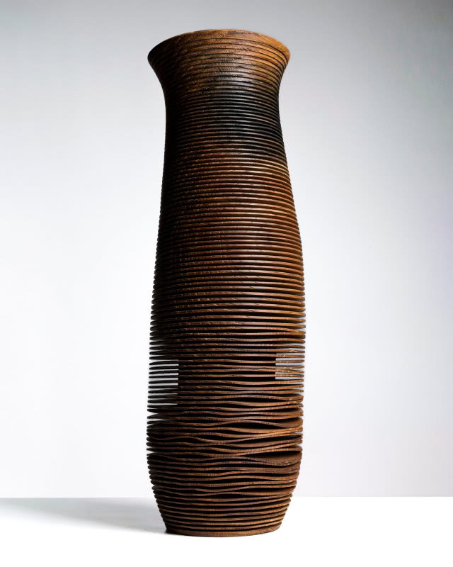 wazon wysoki z drewna