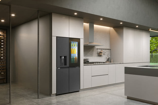 lodówka LG wyposażona w rozwiązanie InstaView™ -GMG960EVJE