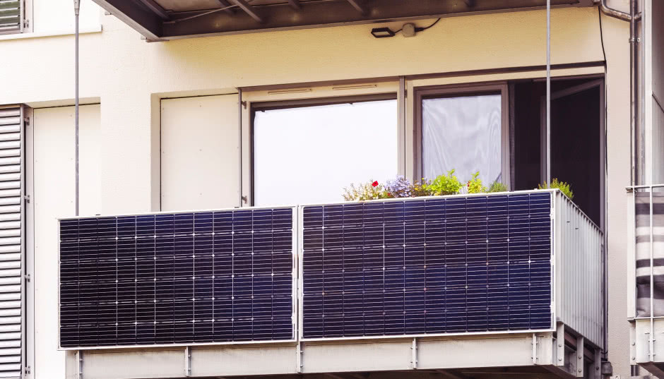 Czy fotowoltaika na balkonach ma sens? Wady i zalety eko rozwiązań