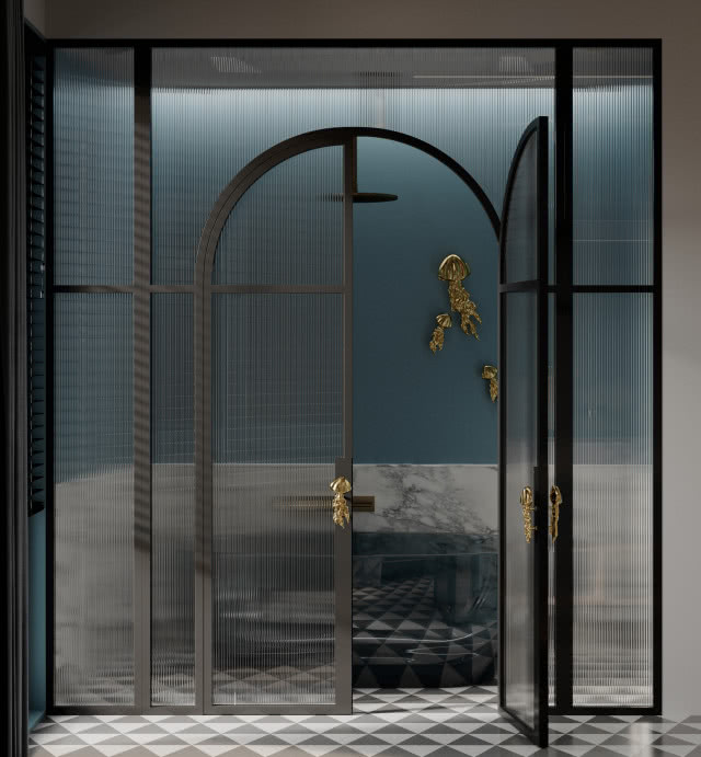 dekoracje ścienne wykonane z uchwytów mosiężnych