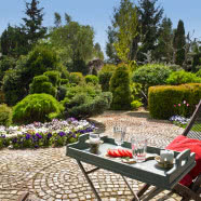 Ciepły dom w stylu skandynawskim i prowansalskim