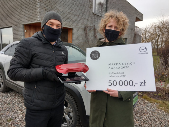 od lewej: Szymon Sołtysik i Magda Jurek, Nagroda MDA 2020.