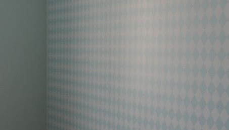 Jaki dobrać dywan i sofę do niebieskich ścian?