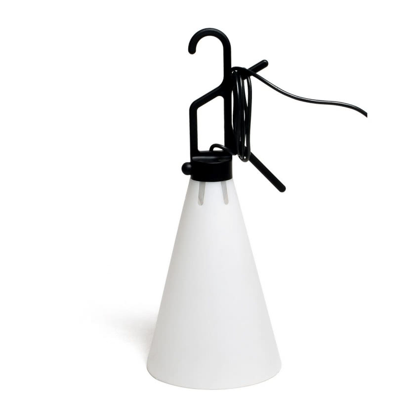 Lampa Mayday
Tę lampę Grcic zaprojektował z...