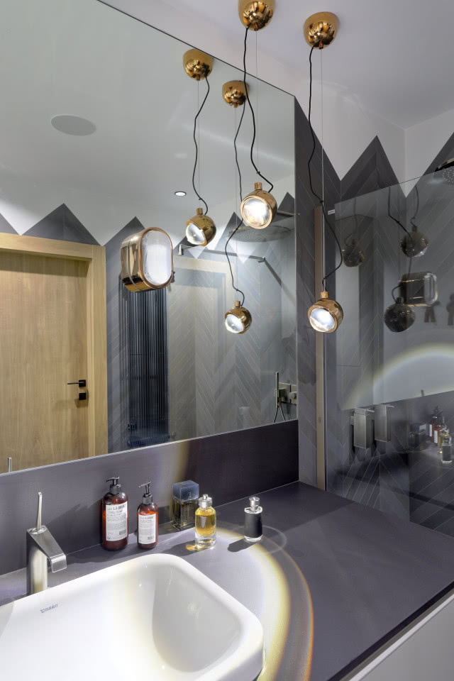 męska szara łazienka