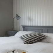 Na szarym kuchennym blacie nie ma miejsca na...