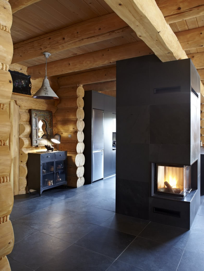 Kominek na środku salonu to pomysł projektantki...