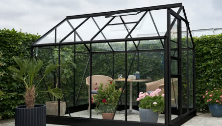 Na co należy zwrócić uwagę, wybierając szklarnię?