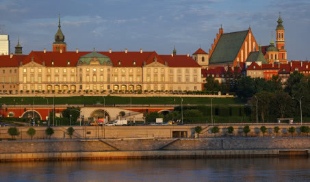 Każdy Warszawiak był tam przynajmniej raz! Co warto zwiedzić w Zamku Królewskim w Warszawie?