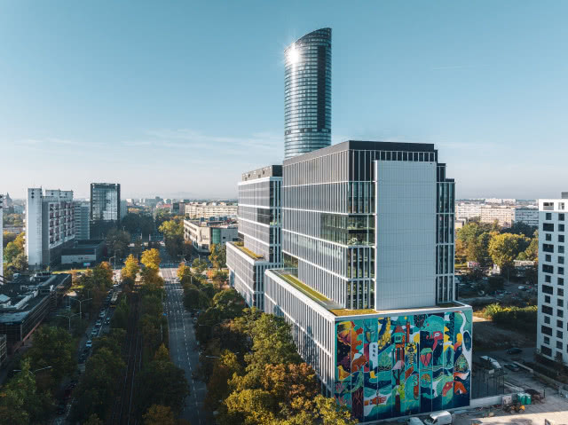 Kolorowy mural oczyszczający powietrze