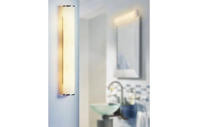 Lampa łazienkowa z czujnikiem ruchu