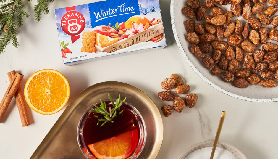 Bezalkoholowy poncz na bazie herbatki TEEKANNE "Winter Time"