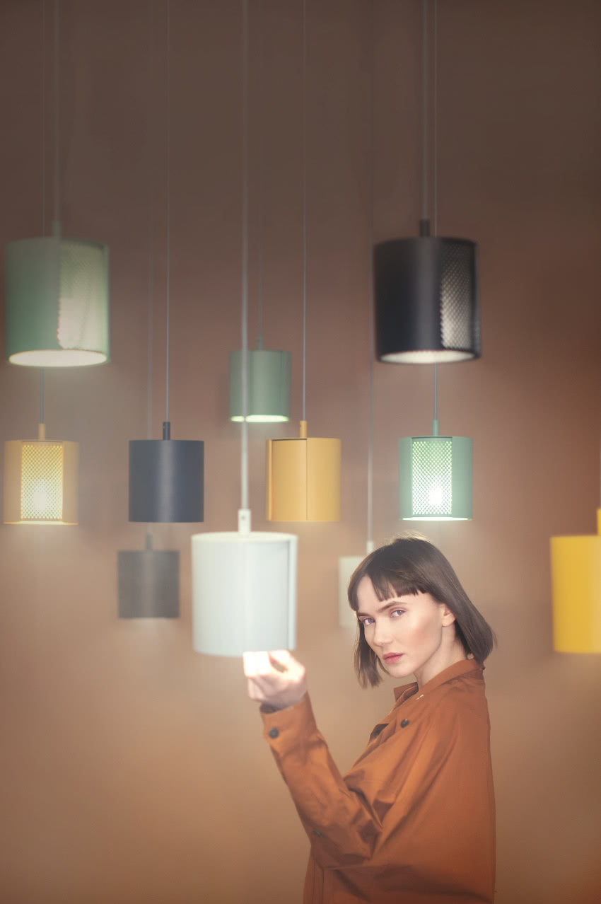 Lampa Ogen składa się z klosza
zewnętrznego i...