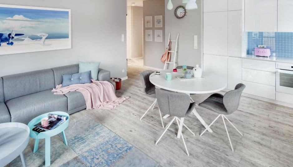 Pastelowe kolory zamiast beży i brązów - metamorfoza mieszkania