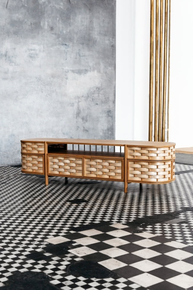 Szafka RTV Hide, Splot