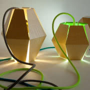 Stołek ze schowkiem
Schowek zakamuflowany w...