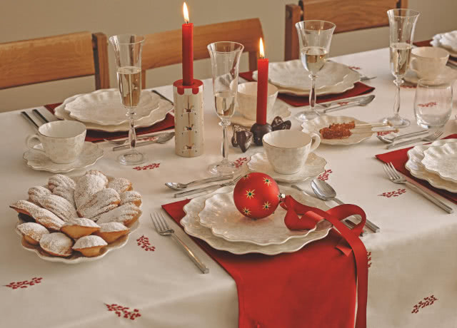 dekoracja stołu wigilijnego