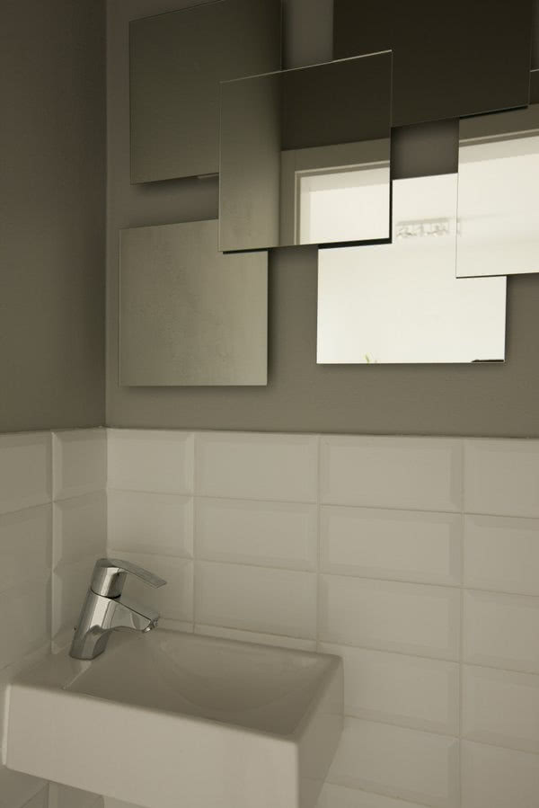 W toalecie udane połączenie stylu retro z...