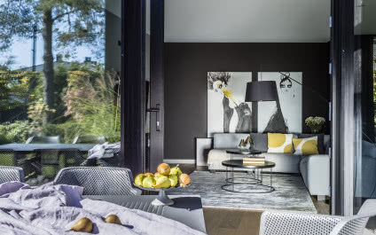 Nowoczesna bryła domu w Zalesiu pod Warszawą