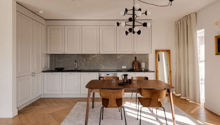 Mieszkanie w krakowskiej kamienicy autorstwa the Line Studio - tu poczujesz klimat vintage!