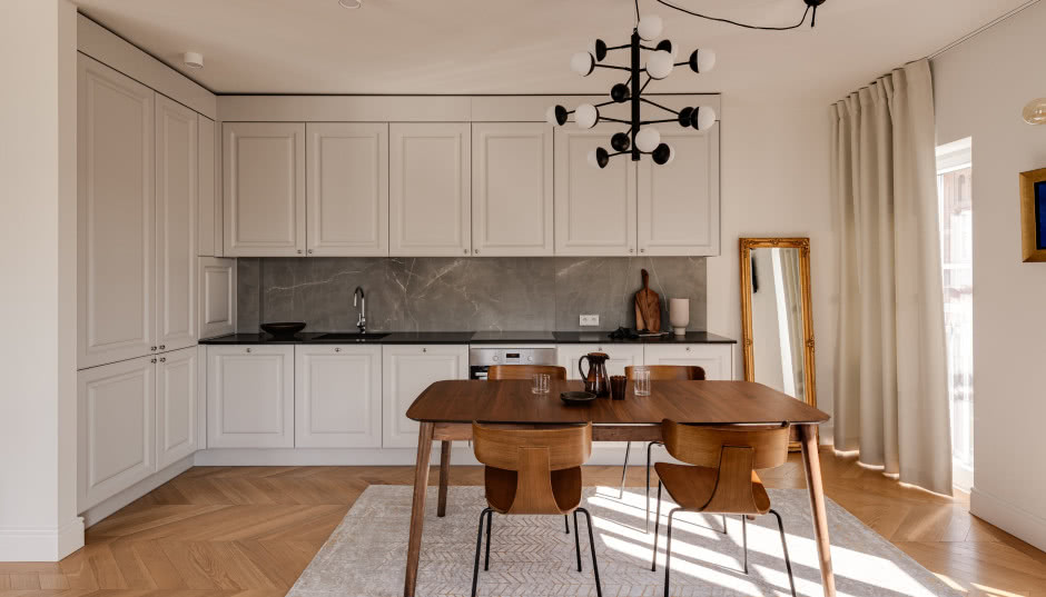 Mieszkanie w krakowskiej kamienicy autorstwa the Line Studio - tu poczujesz klimat vintage!