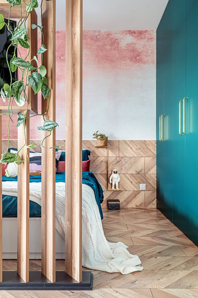 Mikroapartament w żywych kolorach