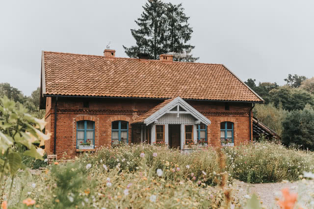 klimatyczne siedlisko w Polsce w stylu rustykalnym