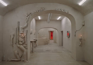 Ten rzymski bar przypomina katakumby. Niebanalny pomysł dwóch artystów