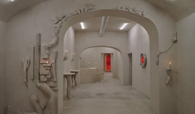 Ten rzymski bar przypomina katakumby. Niebanalny pomysł dwóch artystów