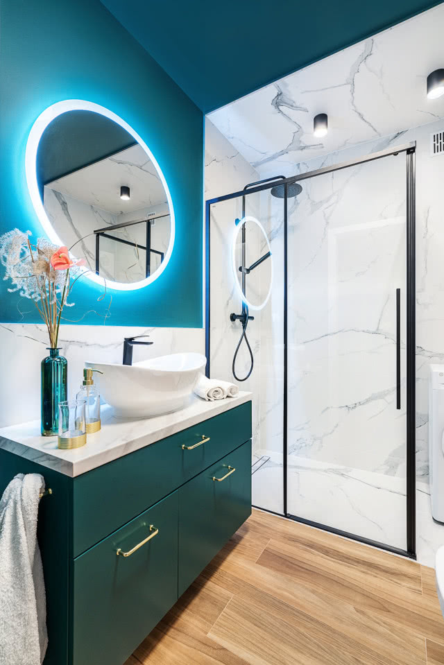 Mikroapartament w żywych kolorach