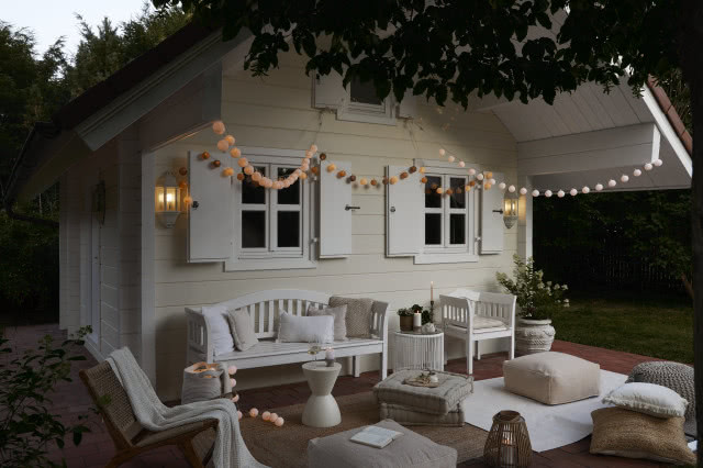 girlanda na romantycznym tarasie