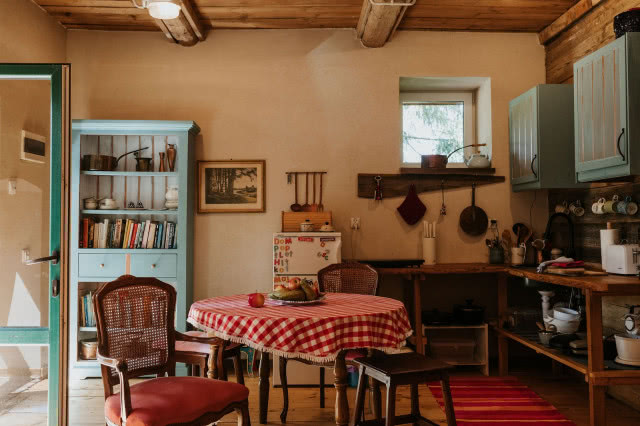 klimatyczne siedlisko w Polsce w stylu rustykalnym