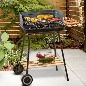 Letnie przyjęcia z grillem. Jaki sprzęt wybrać?