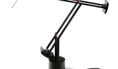 Lampa Tizio. Design high-tech